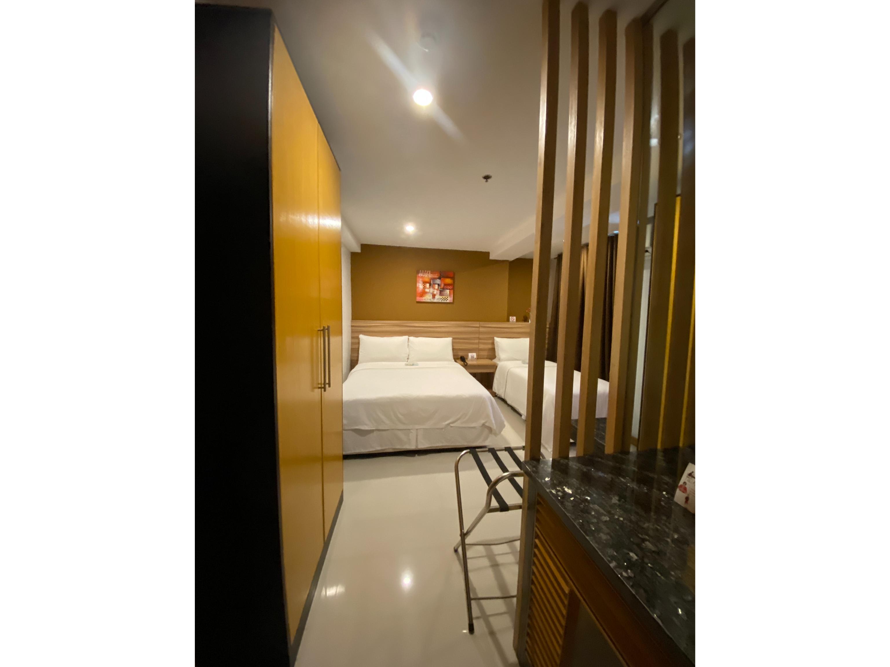 Guijo Suites Makati Makati City Exterior photo